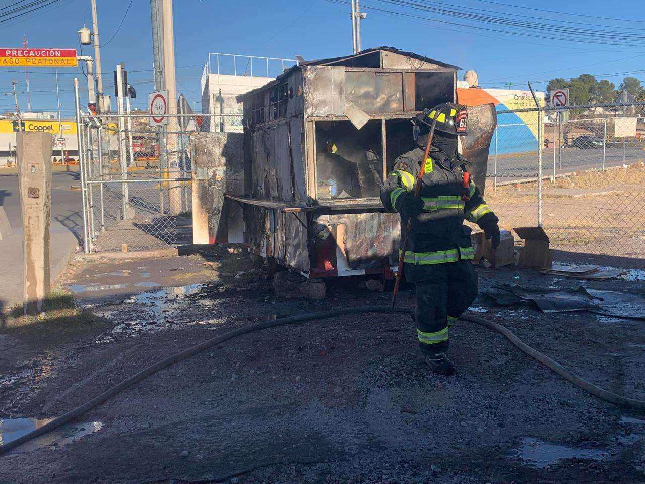 Consume incendio puesto de comida en la colonia Los Pinos | La Opción ...