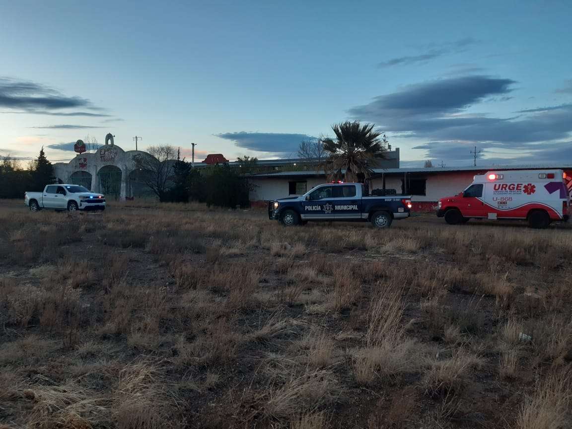 Hallan a uno sin vida junto a obra negra de Cuauhtémoc
