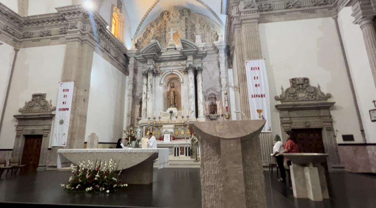 Celebra la iglesia católica festividad del Corpus Christi | La Opción ...