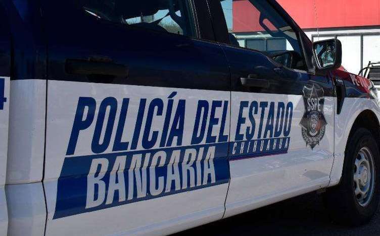 Cae mujer policía estatal con carro robado