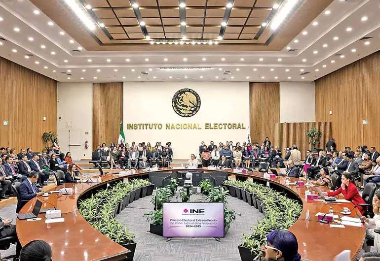 Sigue sin resolverse el destino de 46 cargos rechazados por el INE