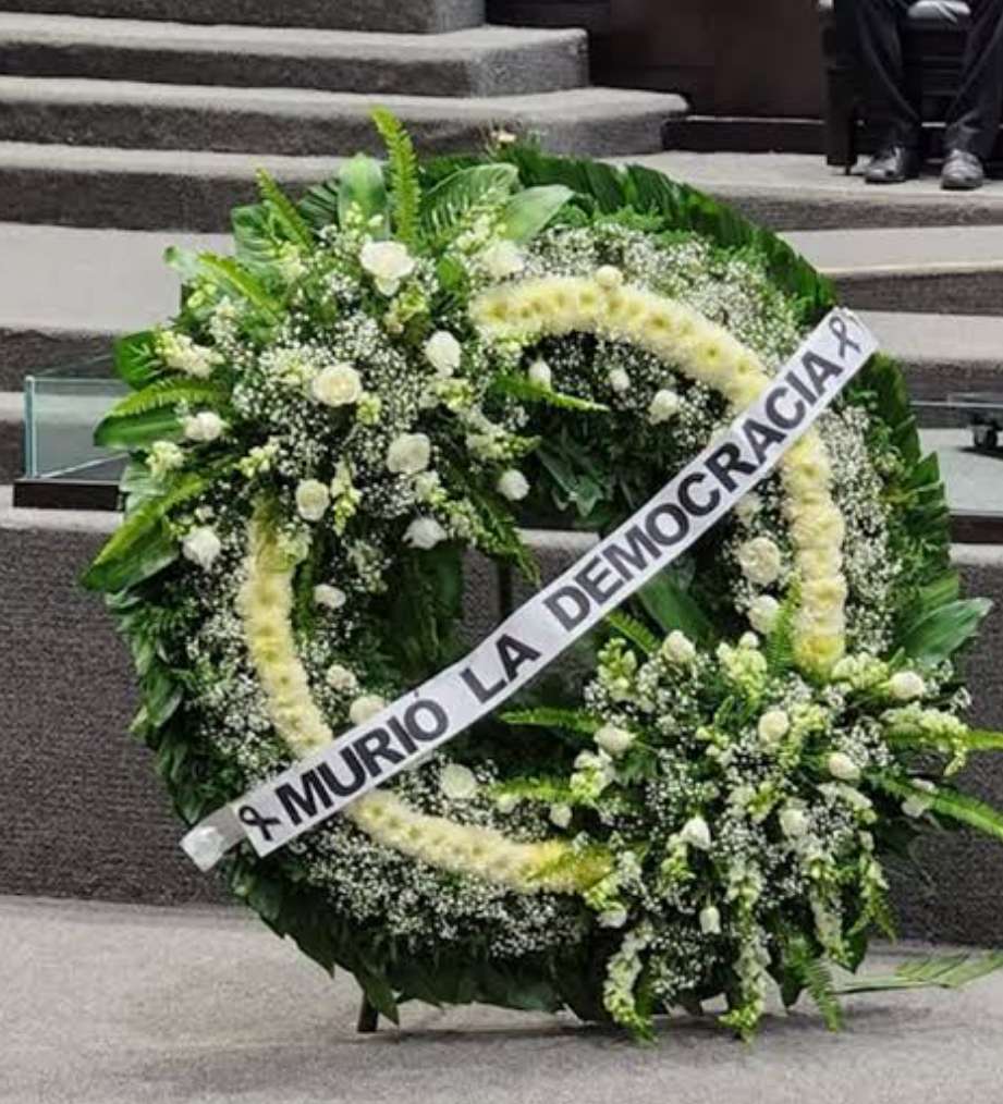 PASOS FIRMES HACIA LA DICTADURA PERFECTA