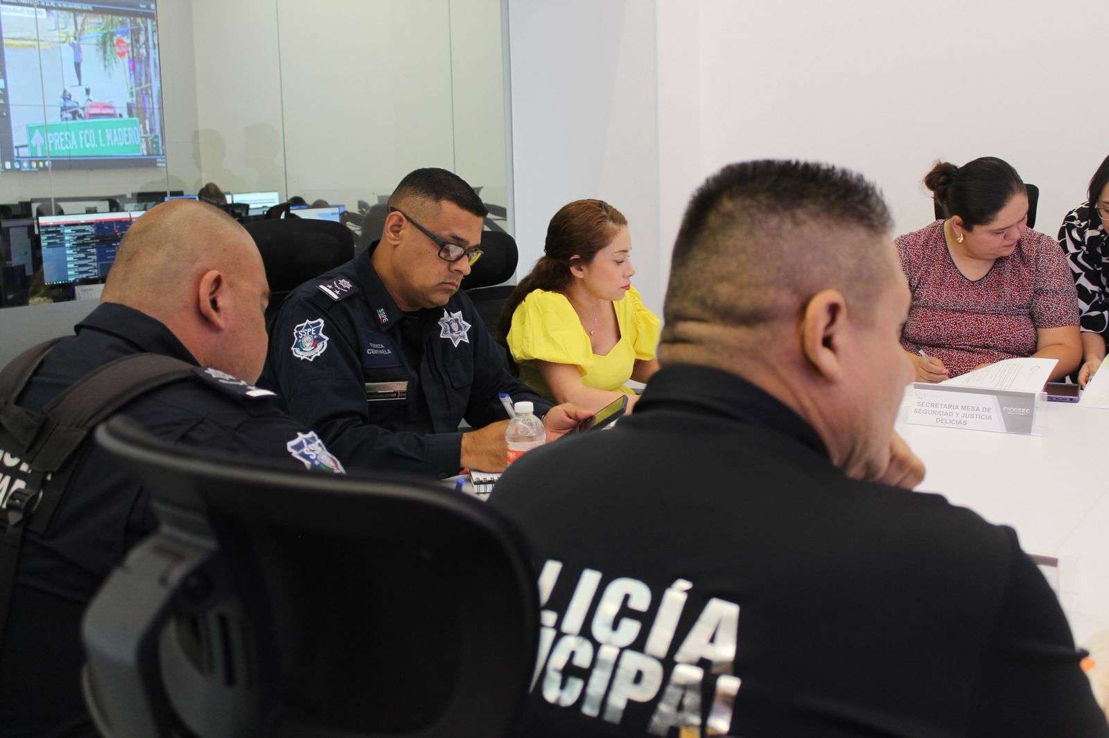 Coordinan esfuerzos en mesa de seguridad por Delicias