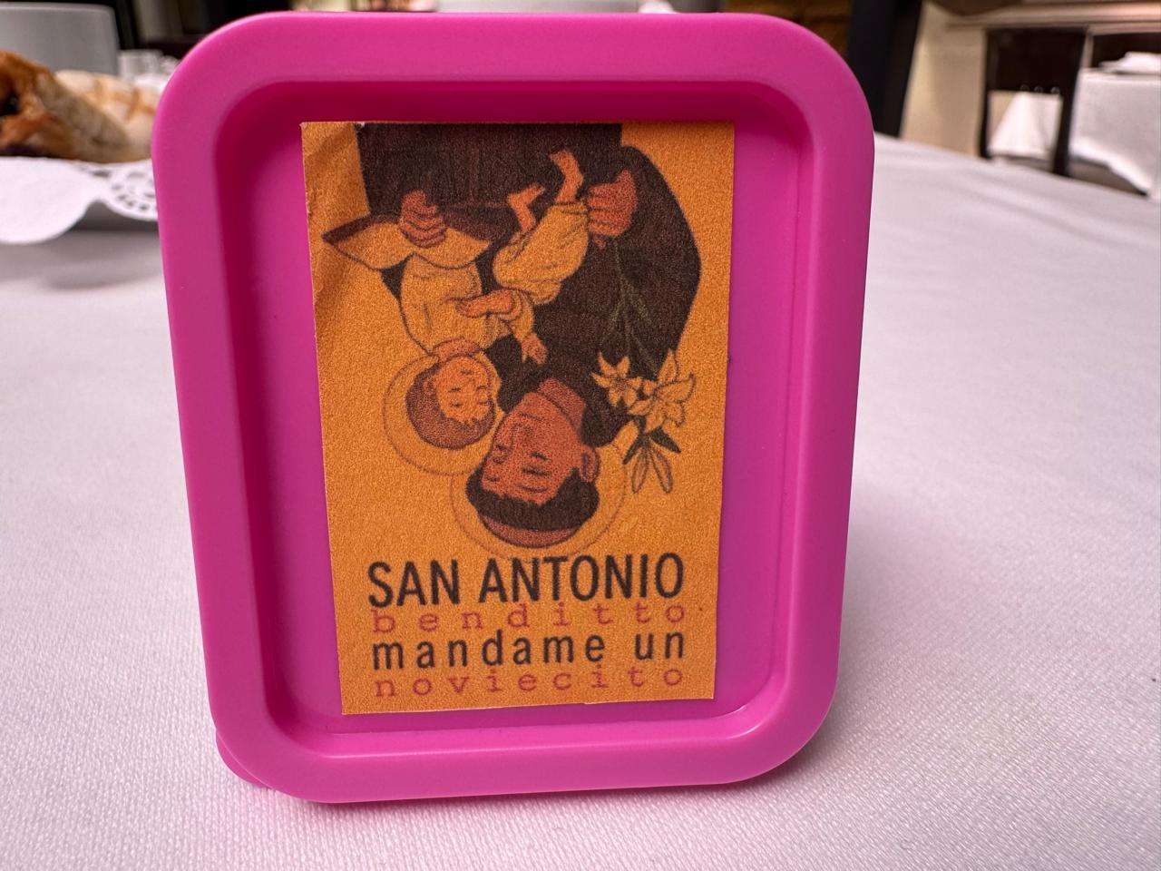 EL SANTITO