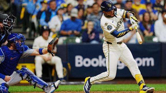 Poder ofensivo y bullpen encabezado por Misiorowski dan a Brewers triunfo sobre Cubs
