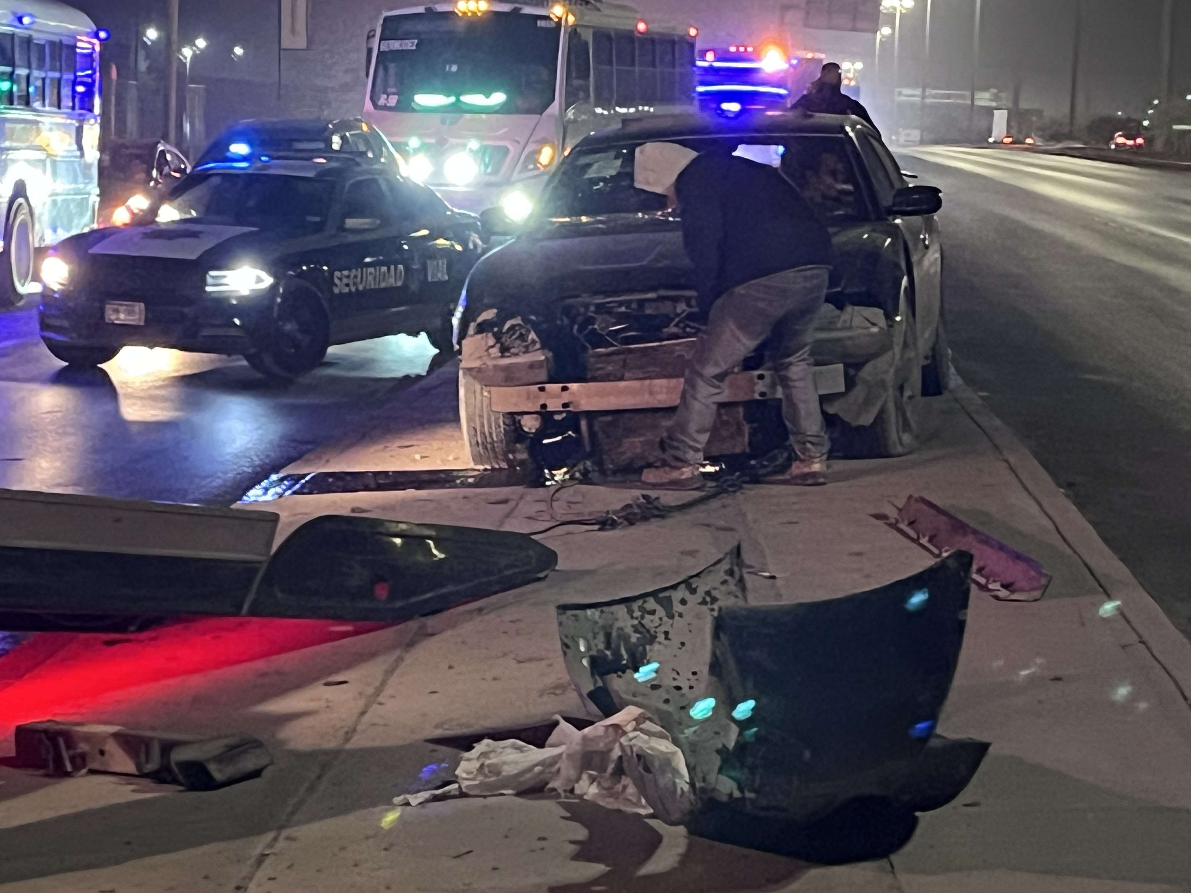 Conductora ebria choca contra camellón en el bulevar Independencia | La ...
