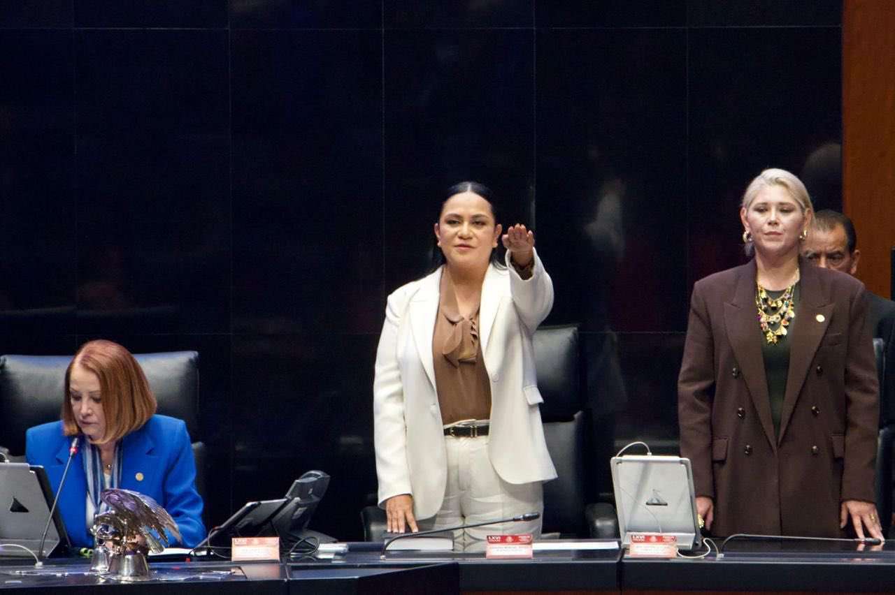 Irrumpen campesinos en el Senado durante comparecencia de Ariadna Montiel