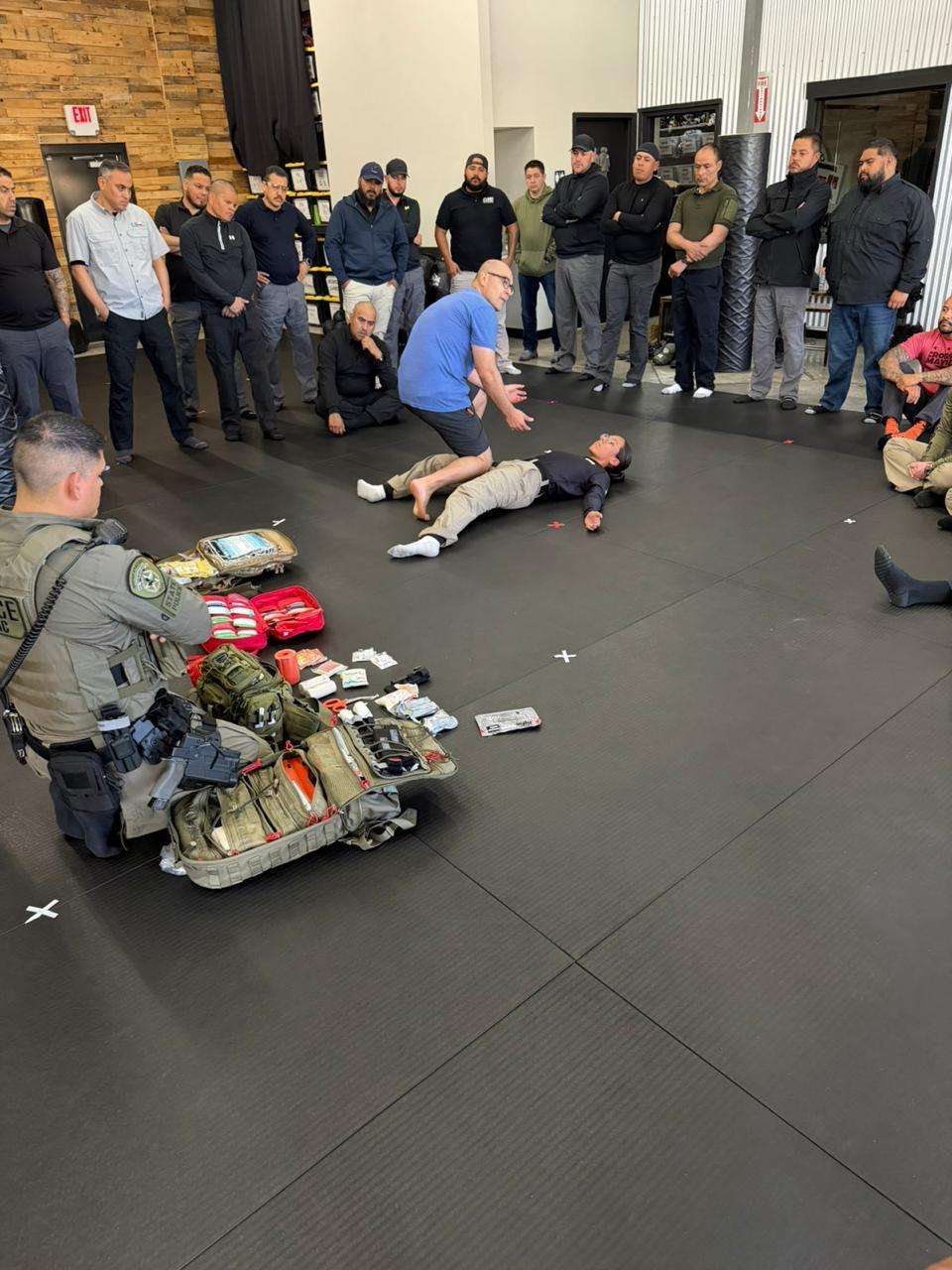 Capacitan policías del Estado en entrenamiento táctico en El Paso