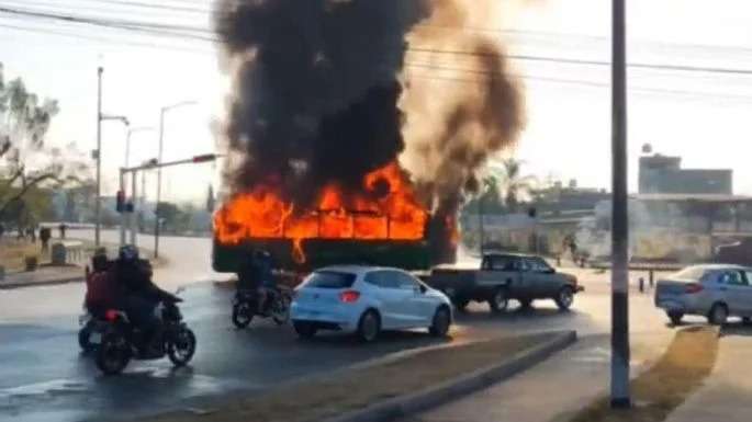 Reportan al menos 20 narcobloqueos durante ola de violencia