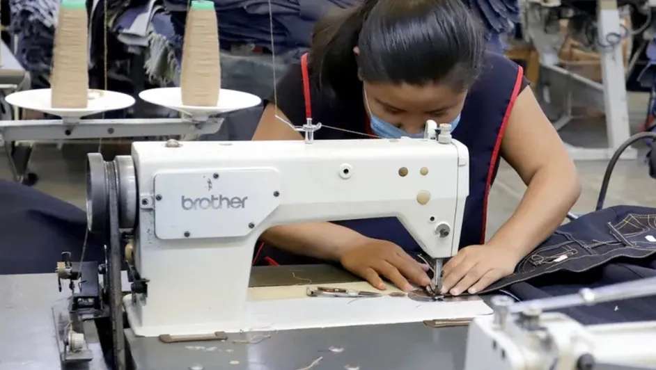 Aprueban Comisiones jornada laboral de 40 horas 