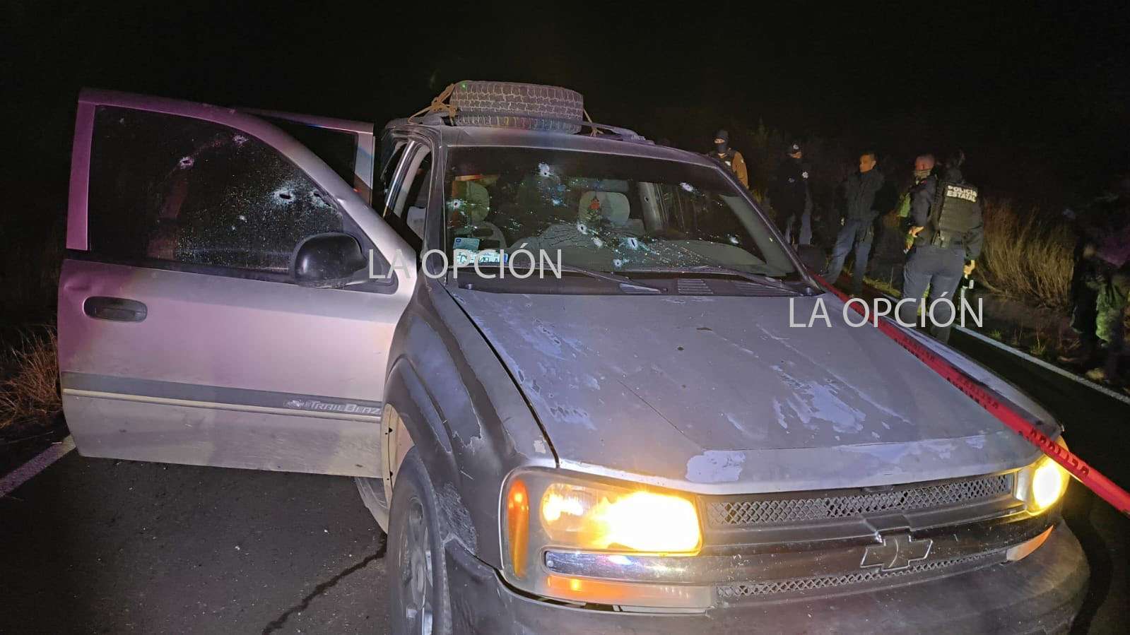 Balean camioneta en la rúa a Nonoava; 1 muerto y 3 heridos