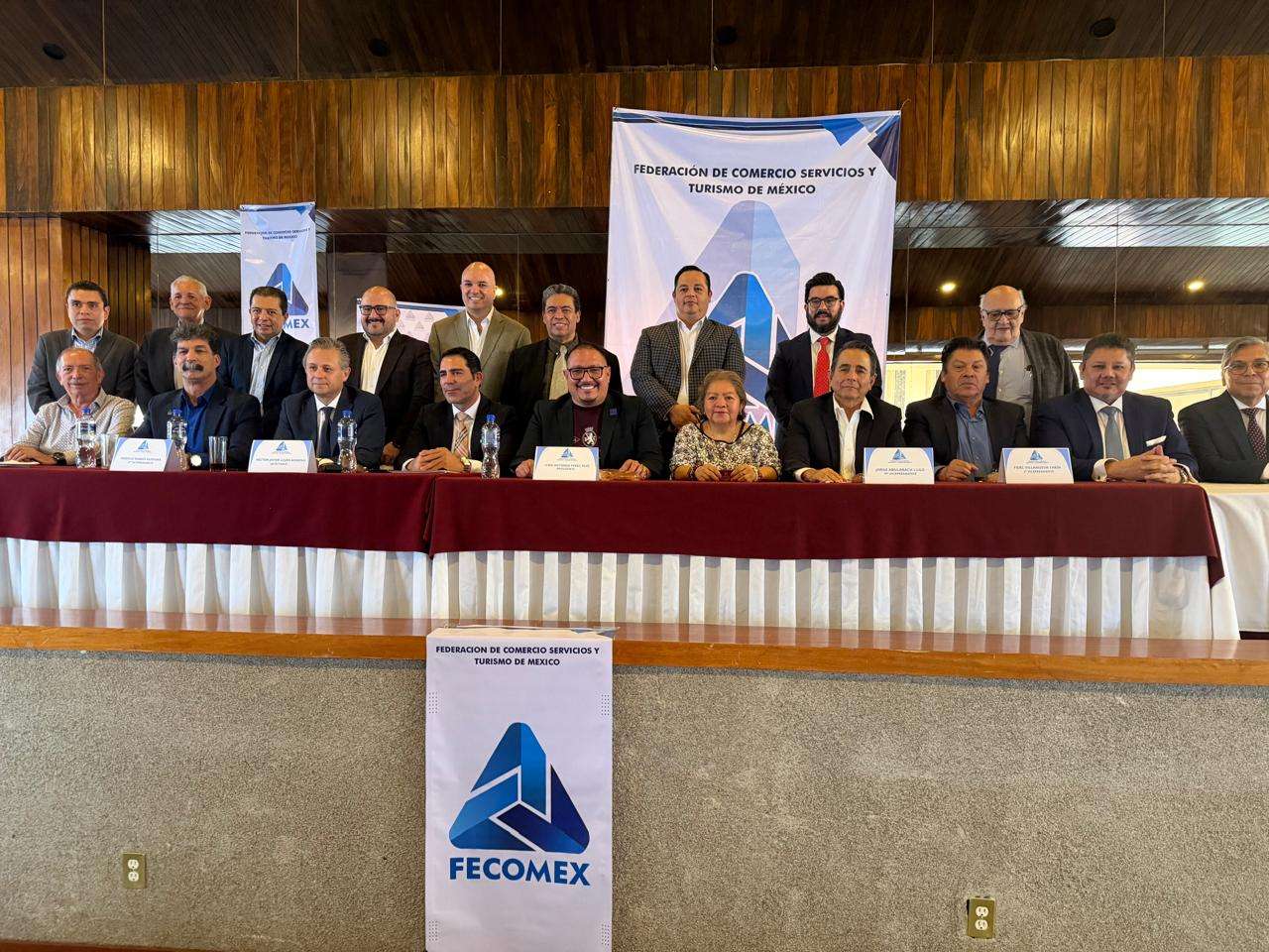 Asume Iván Pérez Ruíz la presidencia nacional de FECOMEX