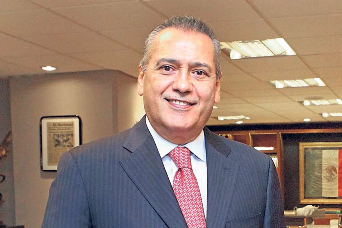Regresa Manlio Fabio Beltrones al Senado