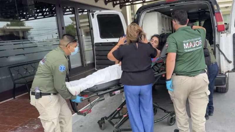 Causa Bárbara Torres alarma tras desmayarse en hotel 