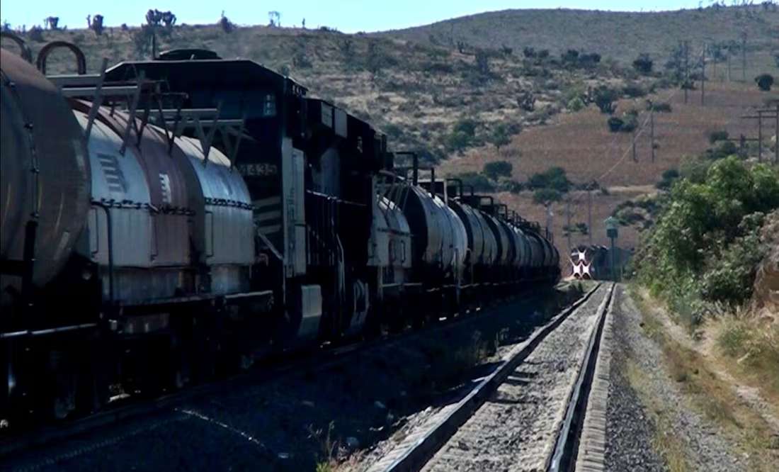 Hallan seis cuerpos dentro de un tren en Texas