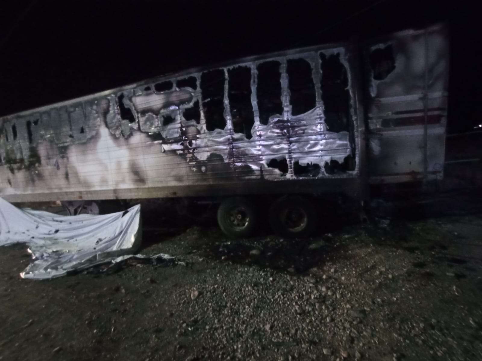 Incendian publicidad de El Cabrito Alan Falomir
