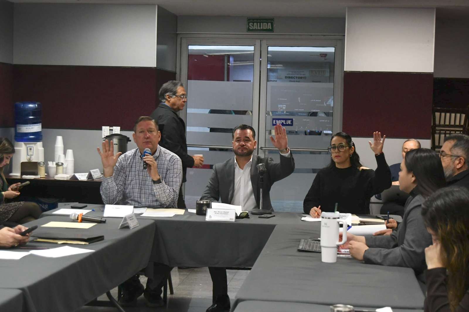 Frenan tres reformas educativas en Congreso por falta de quórum