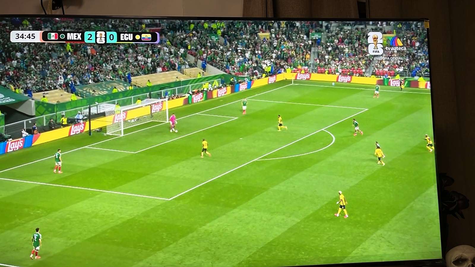 Va México 2-0 contra Ecuador