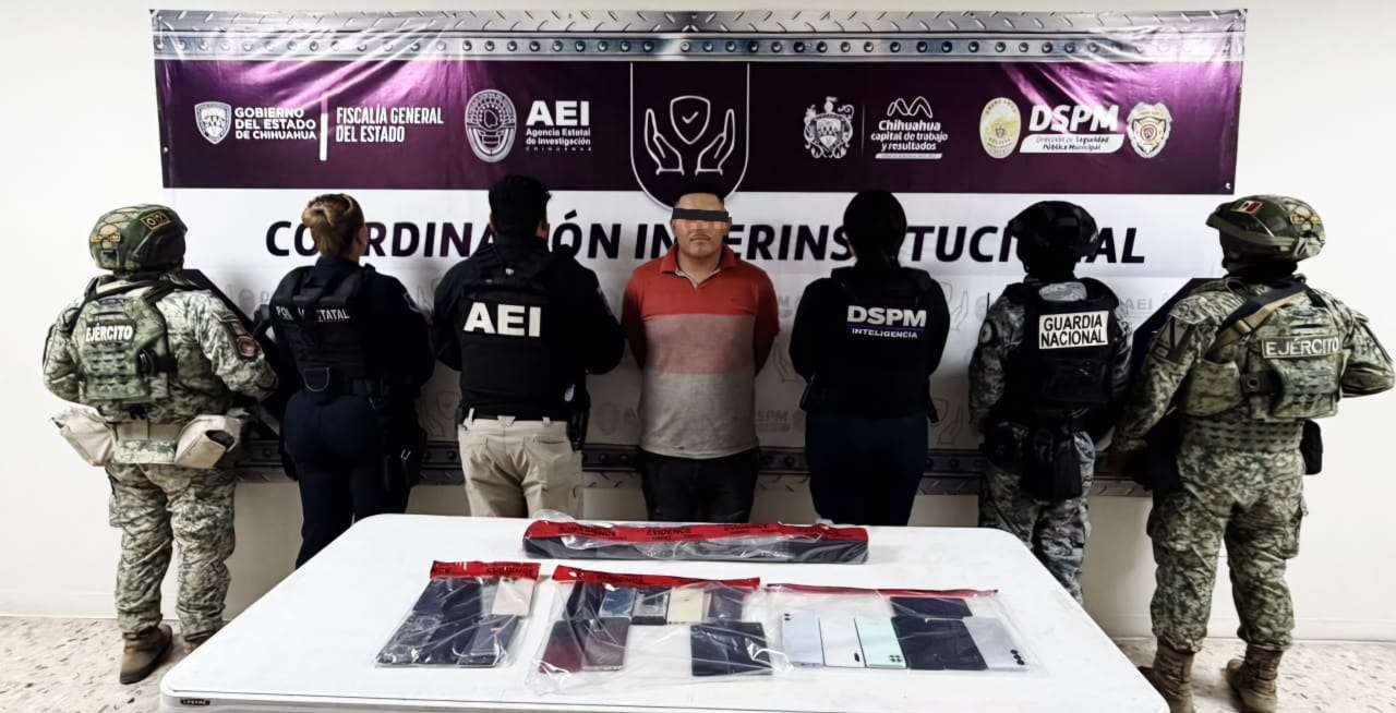 Recuperan en cateo 24 celulares robados a tienda de colonia Unidad