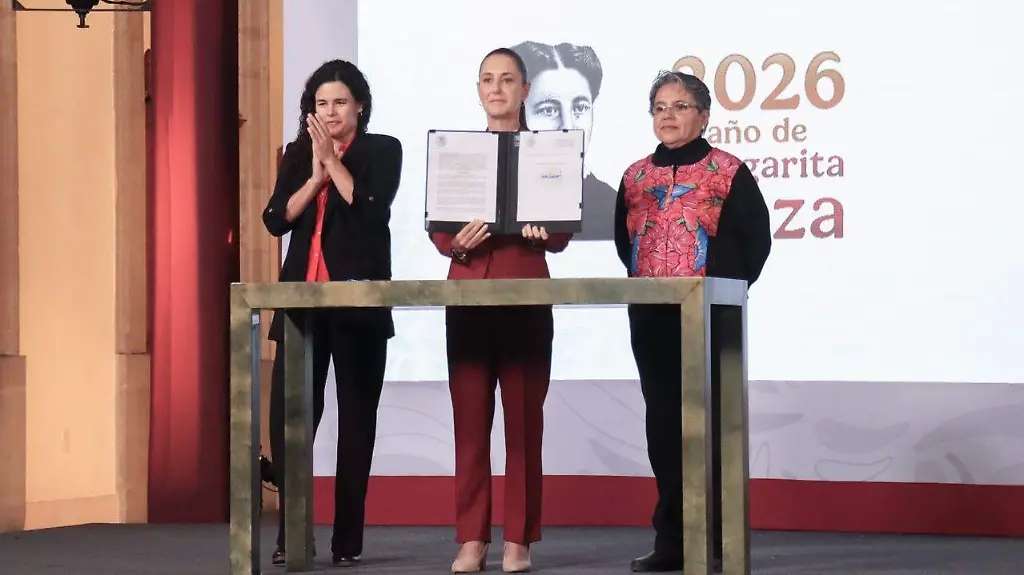 Contratos federales serán públicos cada mes: Sheinbaum