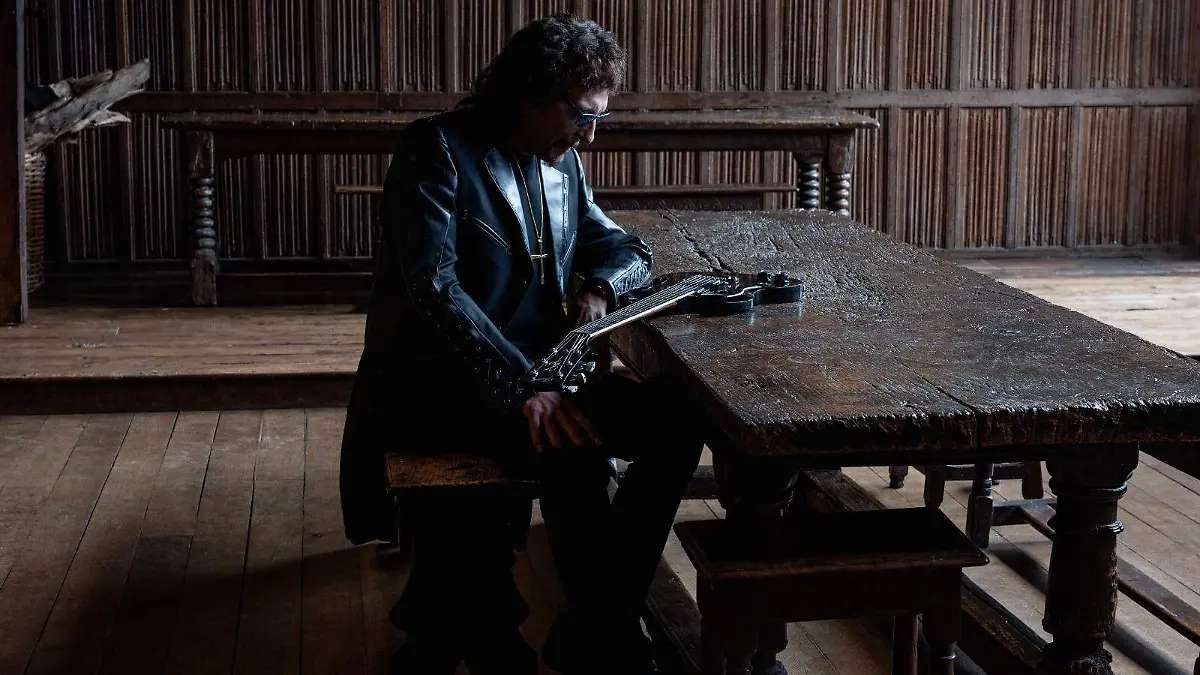 Regresa Tony Iommi con World Alone y prepara su álbum solista