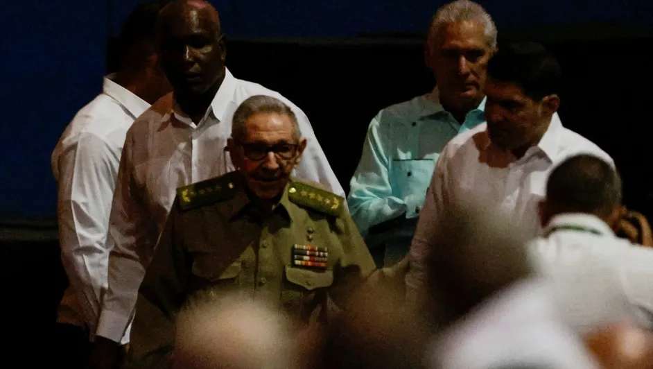 Reaparece Raúl Castro tras rumor sobre su estado de salud
