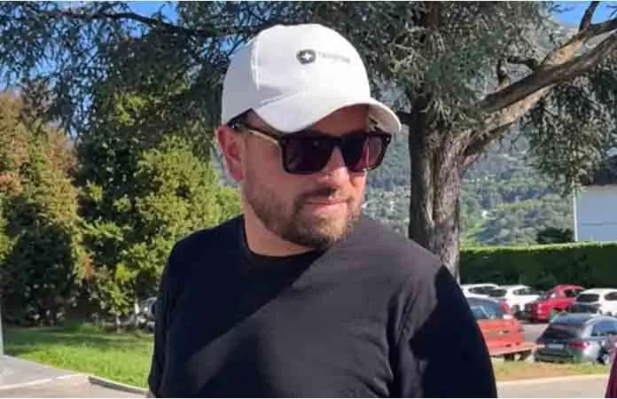 Localizan a Amílcar Olán en Suiza; arrebata celular a reportero 