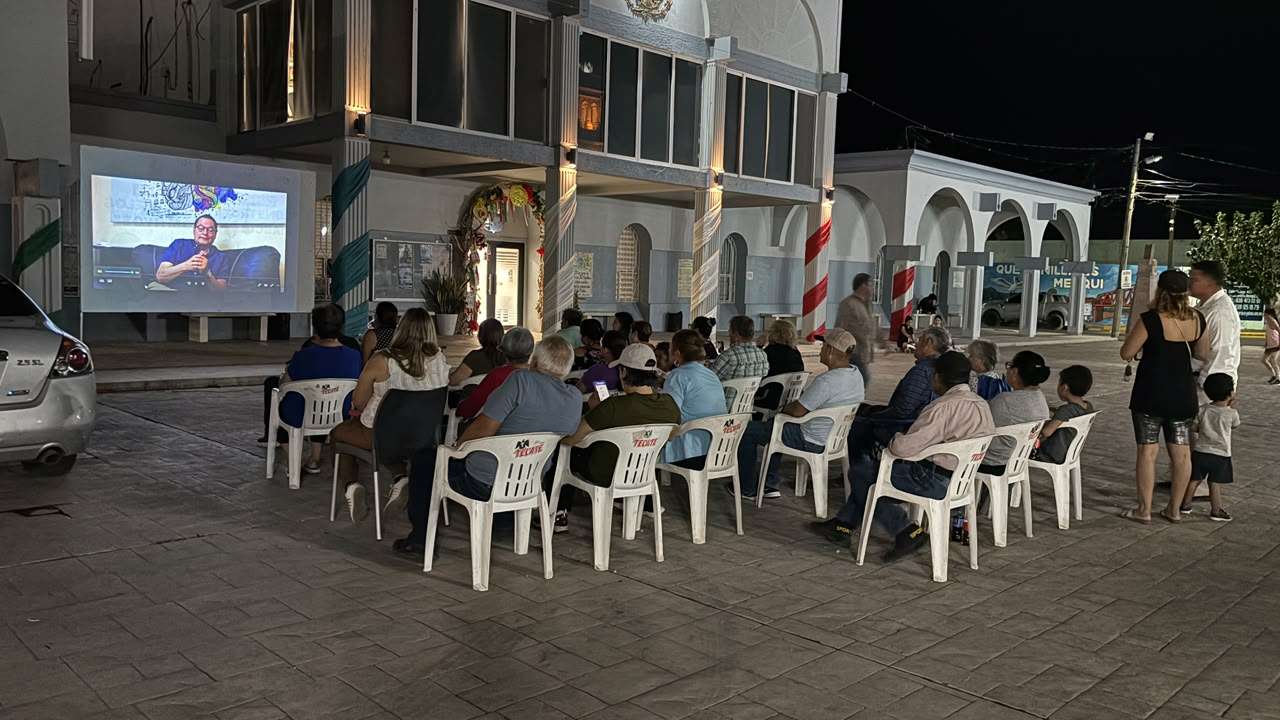 Reúne Cine Club Histórico a familias de Meoqui